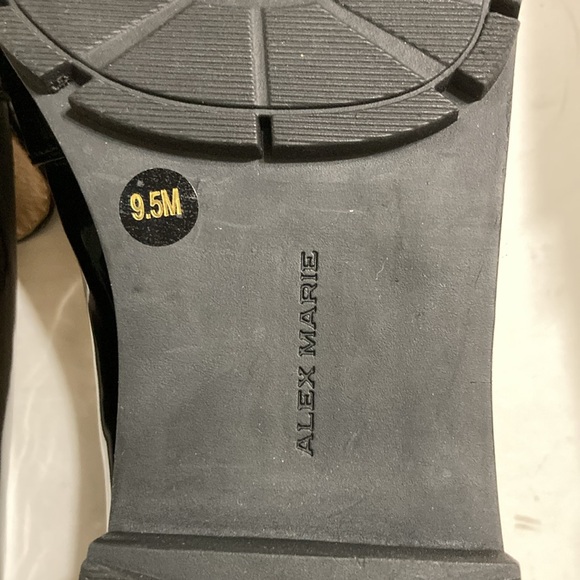 🔳 Alex Marie 🔳 Black Patent Leather Loafers with Pearl Accents  Size 9.5 - Picture 10 of 13